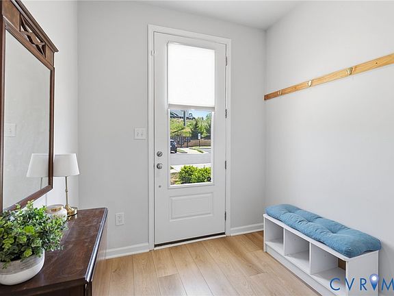 4th image of 5504 Wenrich Dr