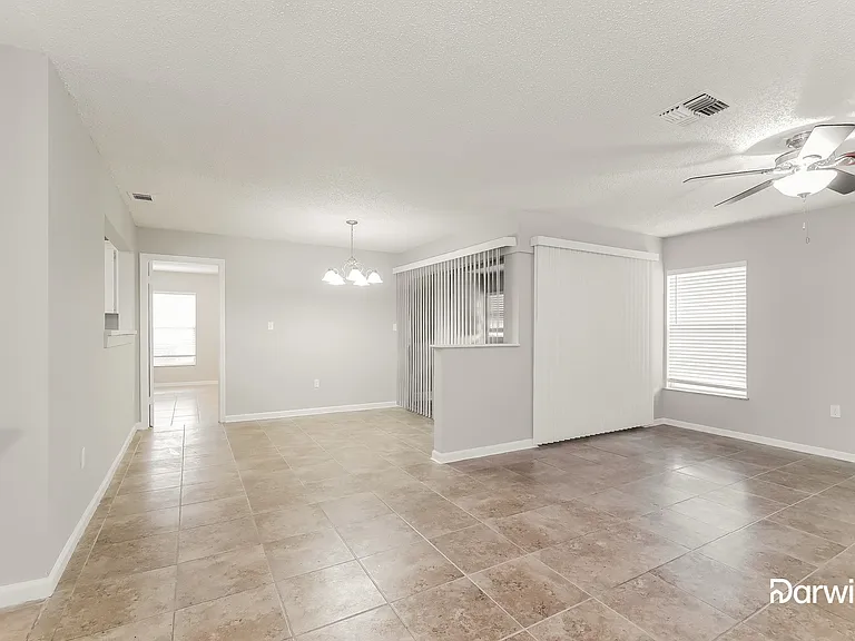 453 Cart Ct — Photo 8
