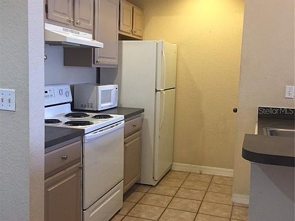 2nd image of 3874 Lancaster Ct APT 201