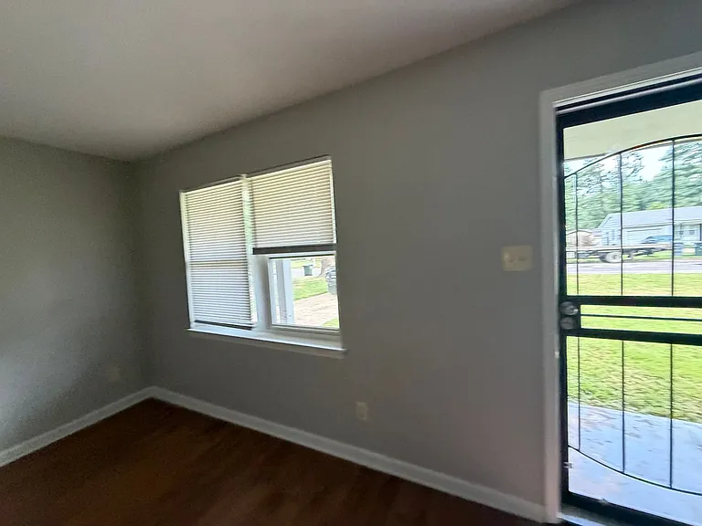 1507 Mary Jane Ave — Photo 10