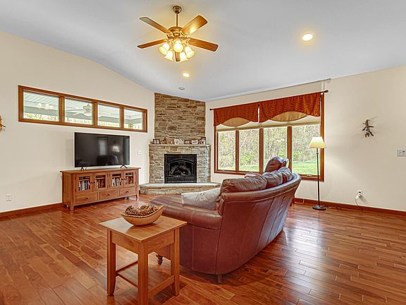 5th image of 6090 Trailcreek Ave