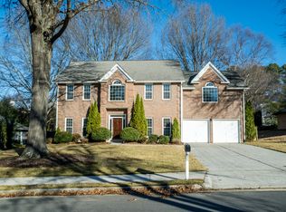 135 Greenmont Cir, Alpharetta, GA 30009