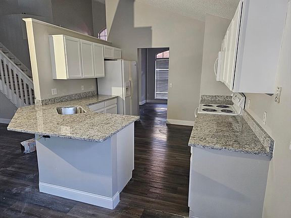 4th image of 12822 Maribou Cir