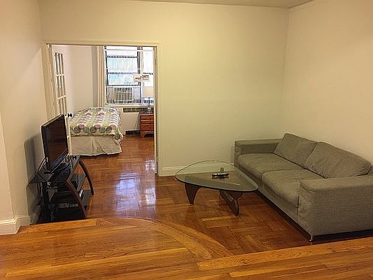 5th image of 205 W 15th St APT 2C