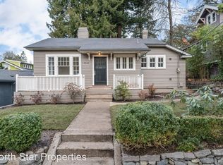 2843 SW Fern St, Portland, OR 97201