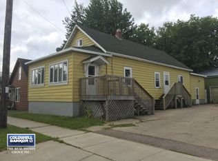 117 Huron Ave, Oconto, WI 54153