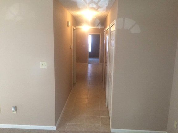 4th image of 607 Jackson St