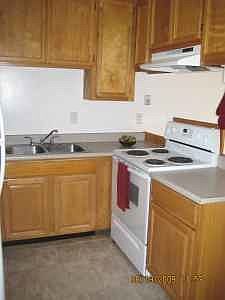 Large Kitchen w/Plenty of Cupboards