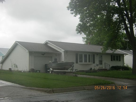3rd image of 817 W Chandler St