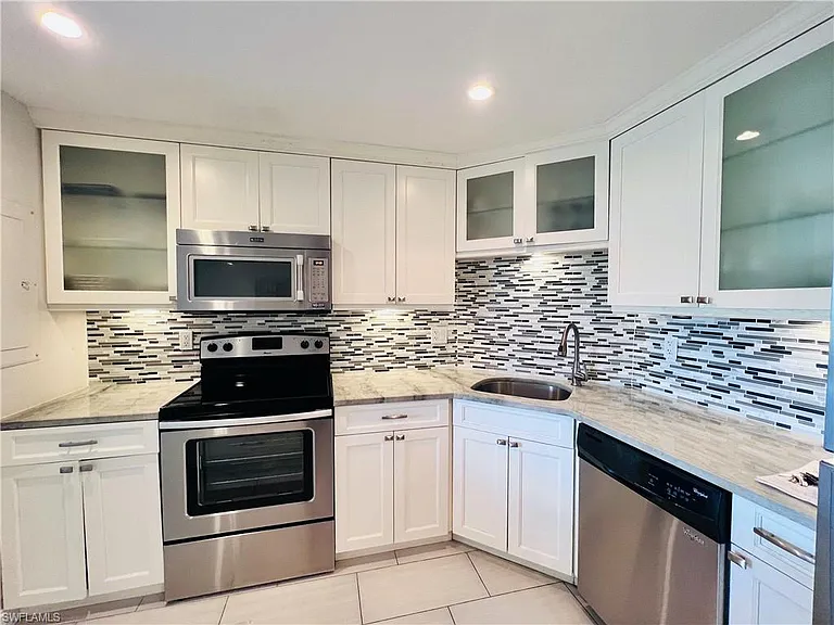 5 Bluebill Ave #303-1 — Photo 8