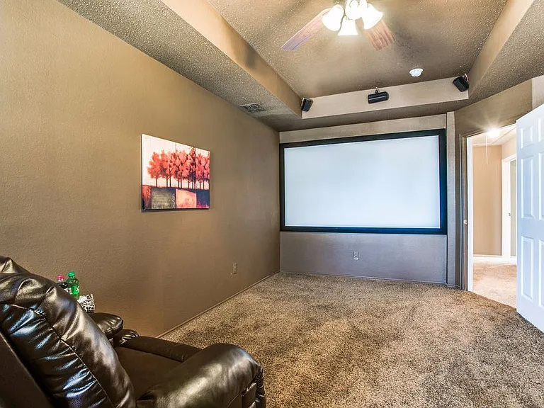 6302 Autumnwood Dr — Photo 10