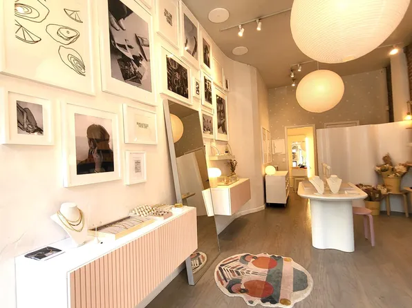 1102 Washington Street image 13 of 18