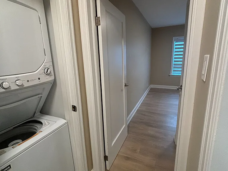54 Hawman Ave #UPPER FLOOR — Photo 15