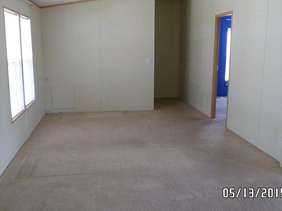 4th image of 913 S Grand Ave Space 102