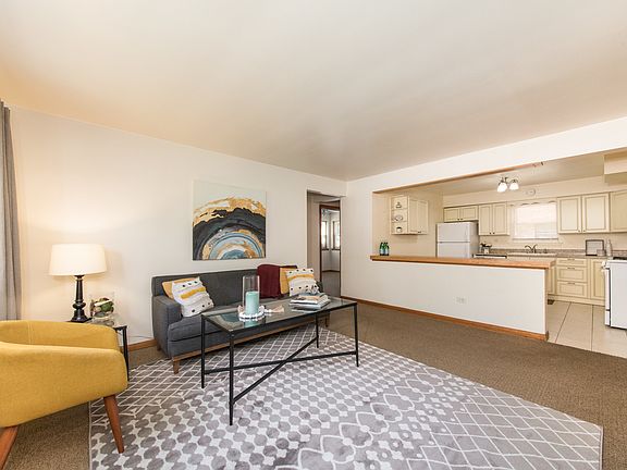 3rd image of 6800 N Ozark Ave APT 1