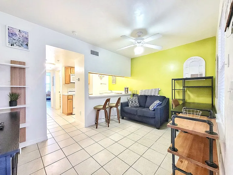 1220 SW 1st Ave #209 — Photo 1