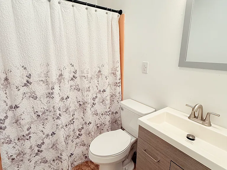 111 Red Maple Ln — Photo 14