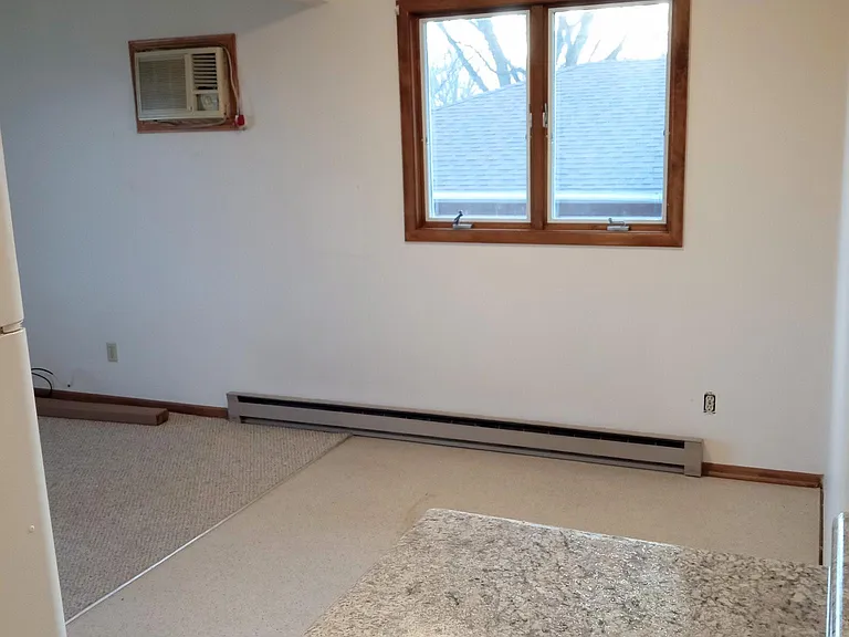 513 13th St E #3 — Photo 3