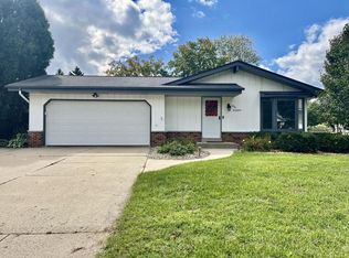 N95W16749 Cumberland Rd, Menomonee Falls, WI 53051