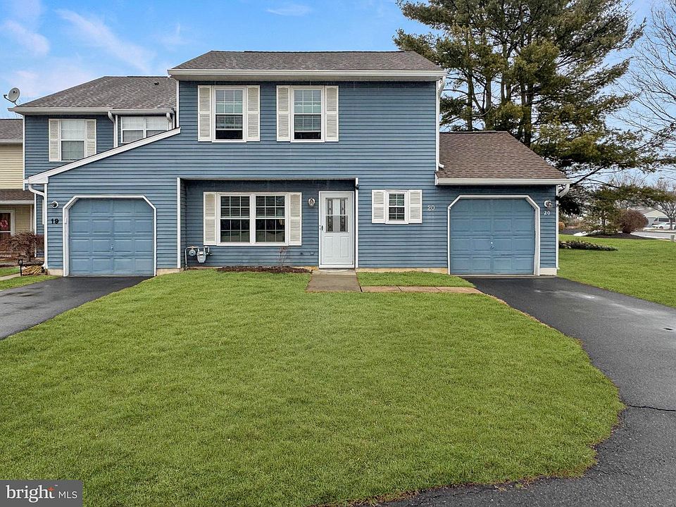 1st image of 20 Berkshire Ct