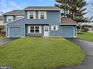 20 Berkshire Ct, Bordentown, NJ 08505
