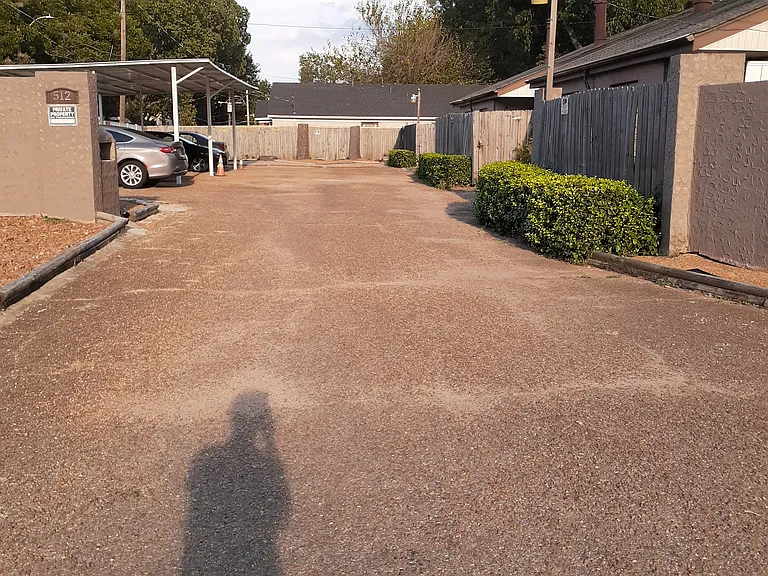 512 N Mendenhall Rd — Photo 7