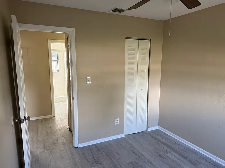 5113 Cliveden Dr — Photo 8