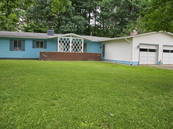 906 Grandview Rd, Oil City, PA 16301