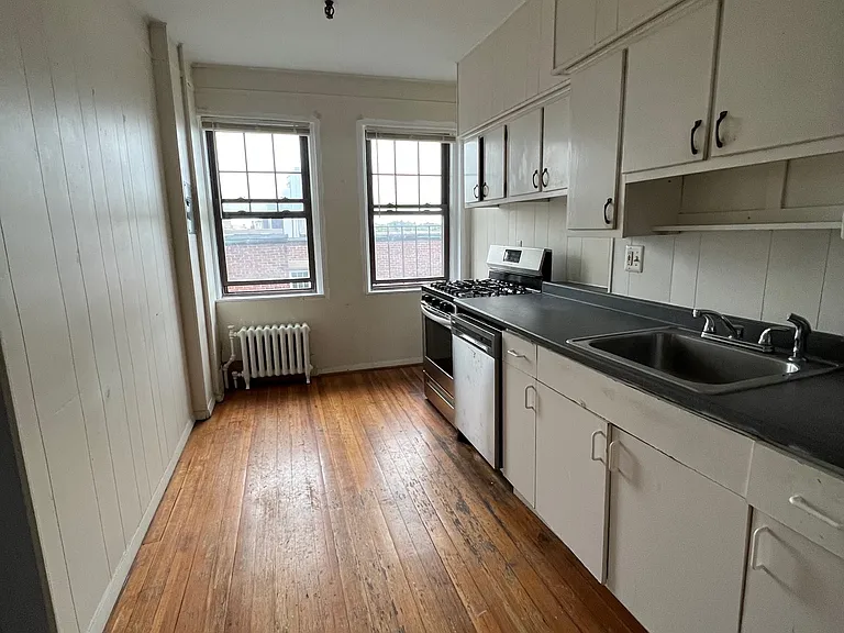 2003 Commonwealth Ave #20 — Photo 2