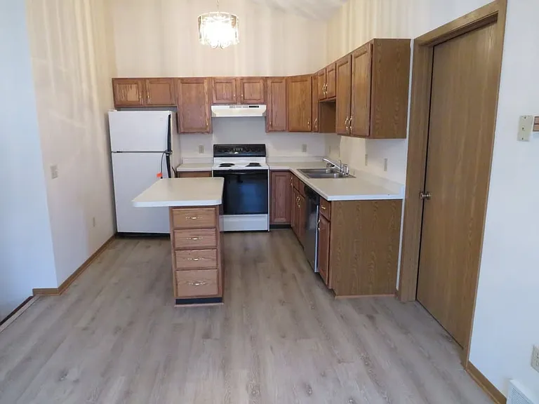 5671 Gables Dr — Photo 1