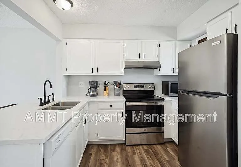 743 Westwinds Dr #1 — Photo 6