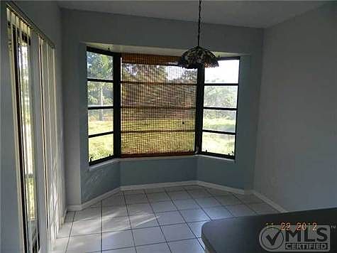 5th image of 229 SE Whitmore Dr