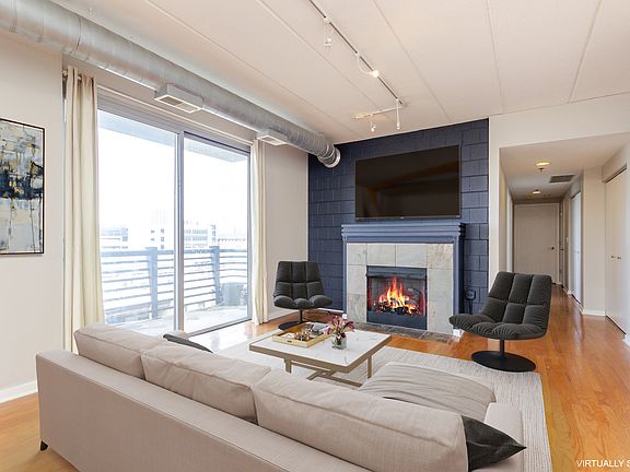 3rd image of 1100 W Montrose Ave APT 604