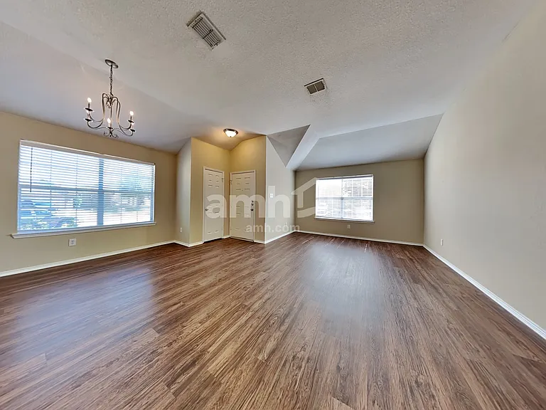 14149 Filly St — Photo 7
