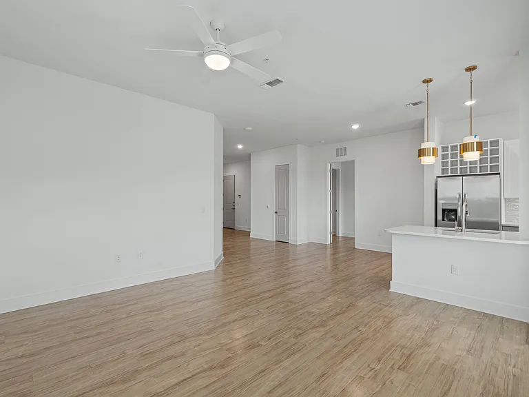 Botanic Miramar Beach — Photo 166