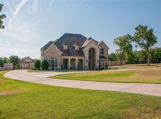 2421 Plantation Dr N, Burleson, TX 76028