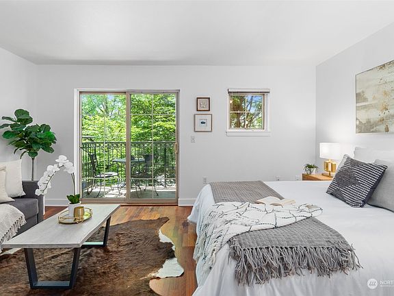 3rd image of 700 E Denny Way #203
