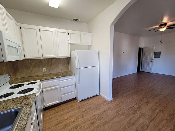 5th image of 1717 H St #3