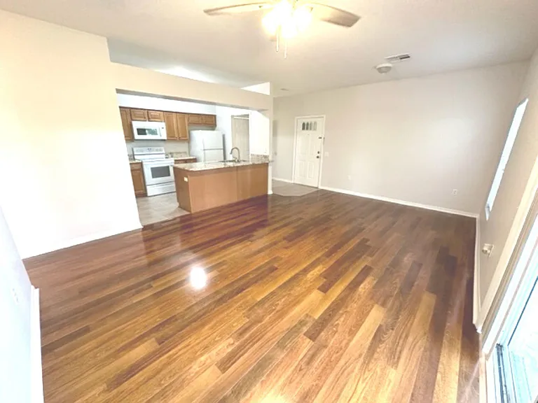 903 Eagle Pond Dr — Photo 6