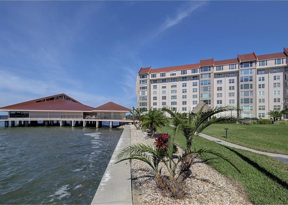1st image of 634 Edgewater Dr Unit 642