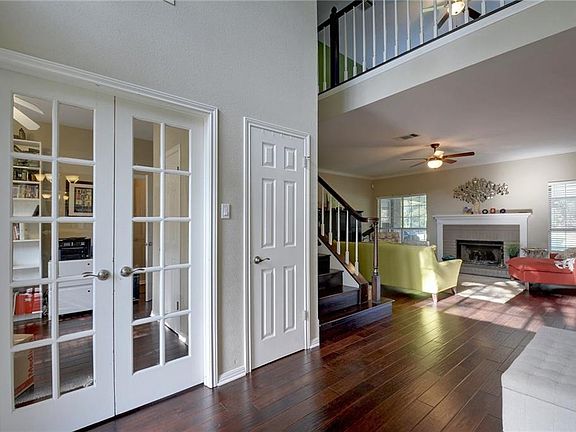 4th image of 6123 Ginita Ln