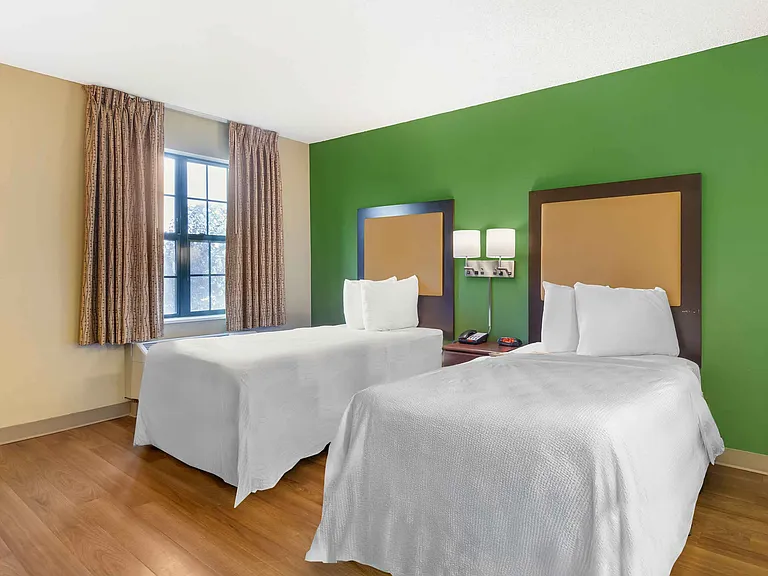 Studio Suite - 2 Twin Beds