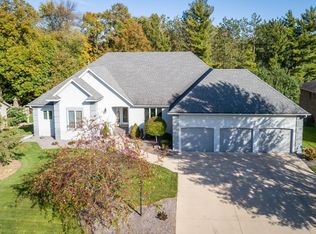 1325 Ridge Rd, Owatonna, MN 55060