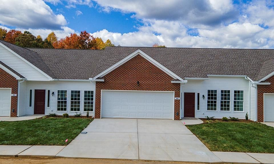 1st image of 1416 Niki Way NE #16
