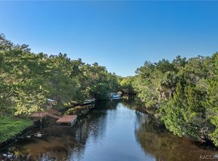 6681 S Dot Loop, Homosassa, FL 34448