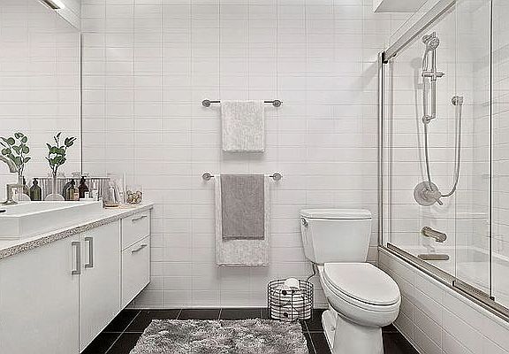 3rd image of 200 E 11th St APT 804