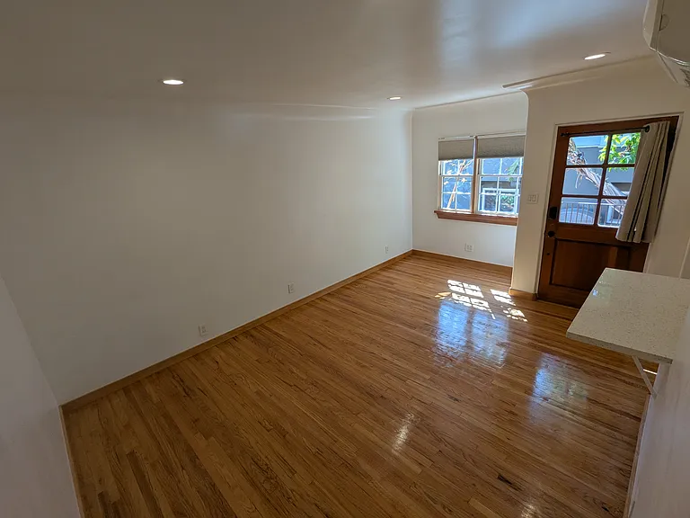 1549 Baxter St #4 — Photo 12