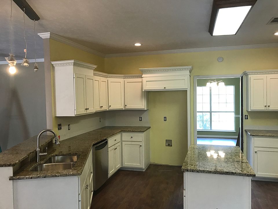 2nd image of 10410 Road 3401
