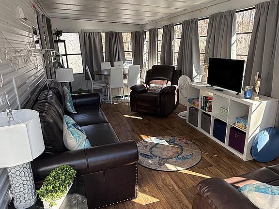 3rd image of 515 Corson Tavern Rd #H-51