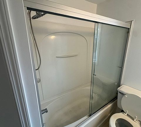4th image of 88 Alexander St APT 21